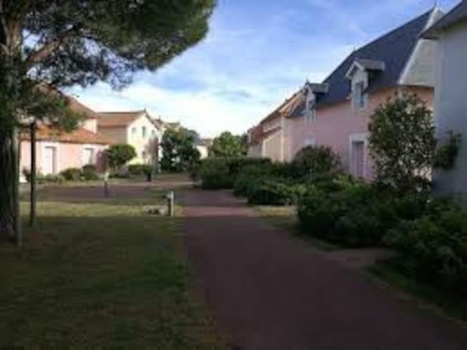 Charmant T2 Au Coeur Du Golf De Port Bourgenay Talmont-Saint-Hilaire Exterior photo